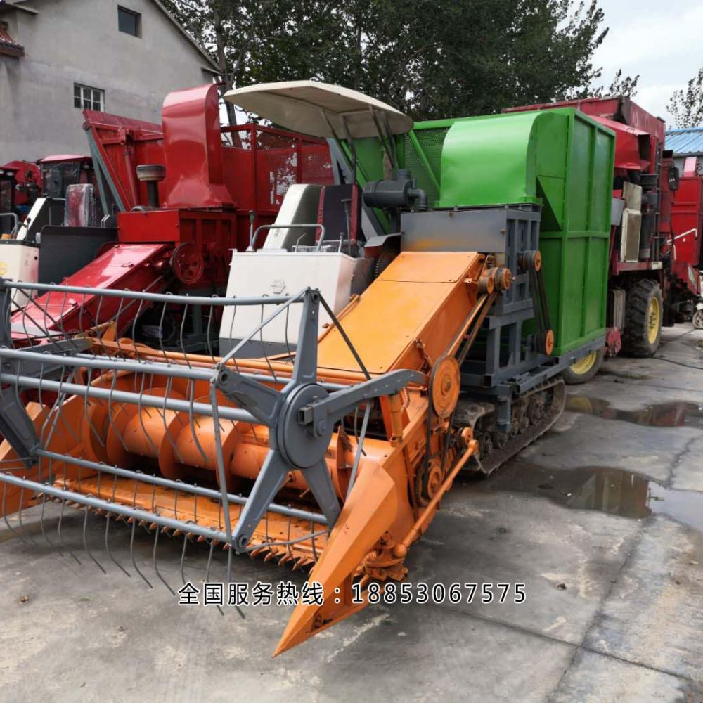 履帶自走式青儲機(jī)